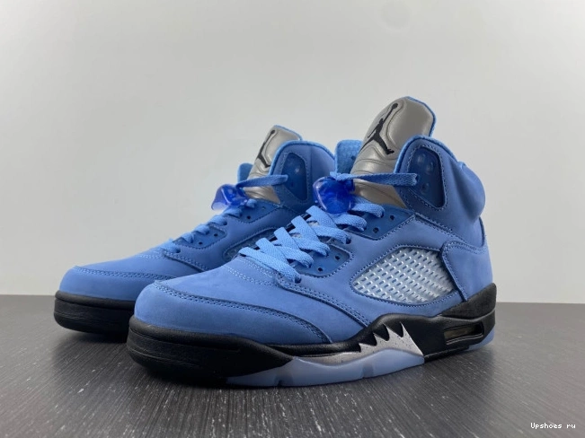 DV1310-401 5 RETRO Air  Jordan  “UNC” 1020
